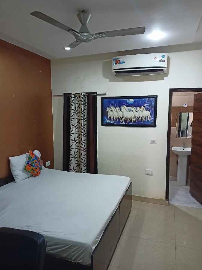 Hotel Asian Plaza Delhi Airport Nova Deli Exterior foto